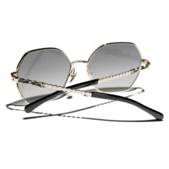 CHANEL 4281QH -Oakley || Prada Sales WINTER22 A71490 X08226 L9543 4281QH C395 M3 PDT VIEW 4