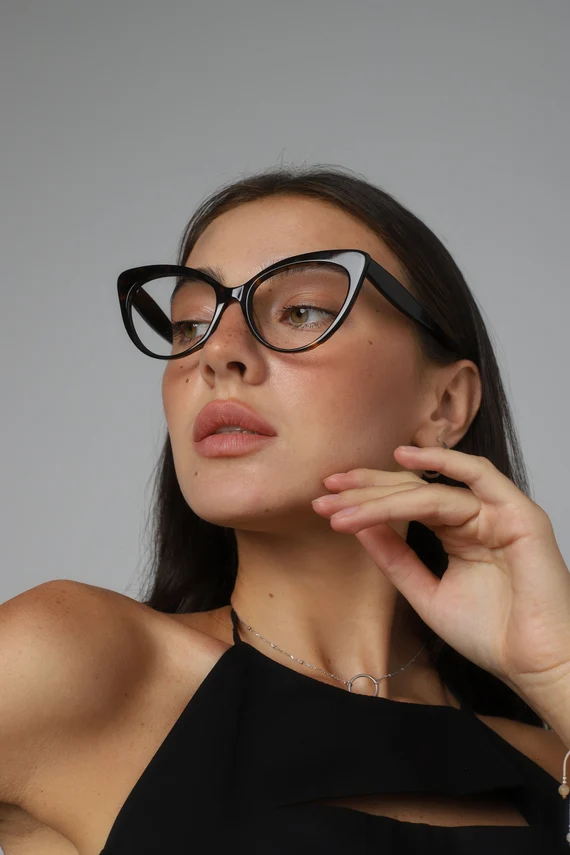 Oakley || Prada Sales -Oakley || Prada Sales